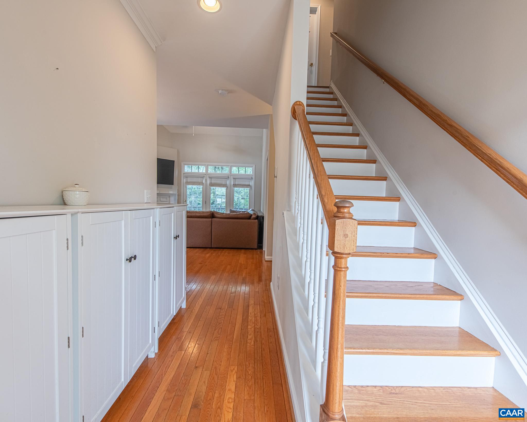 1321 Stoney Ridge Road Charlottesville, VA 22902 - Photo 5 of 51 Foyer