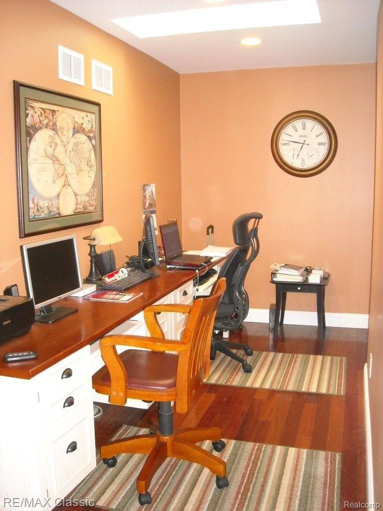 2817 Curdy Road Howell, MI 48855 - Photo 20 of 25 OFFICE