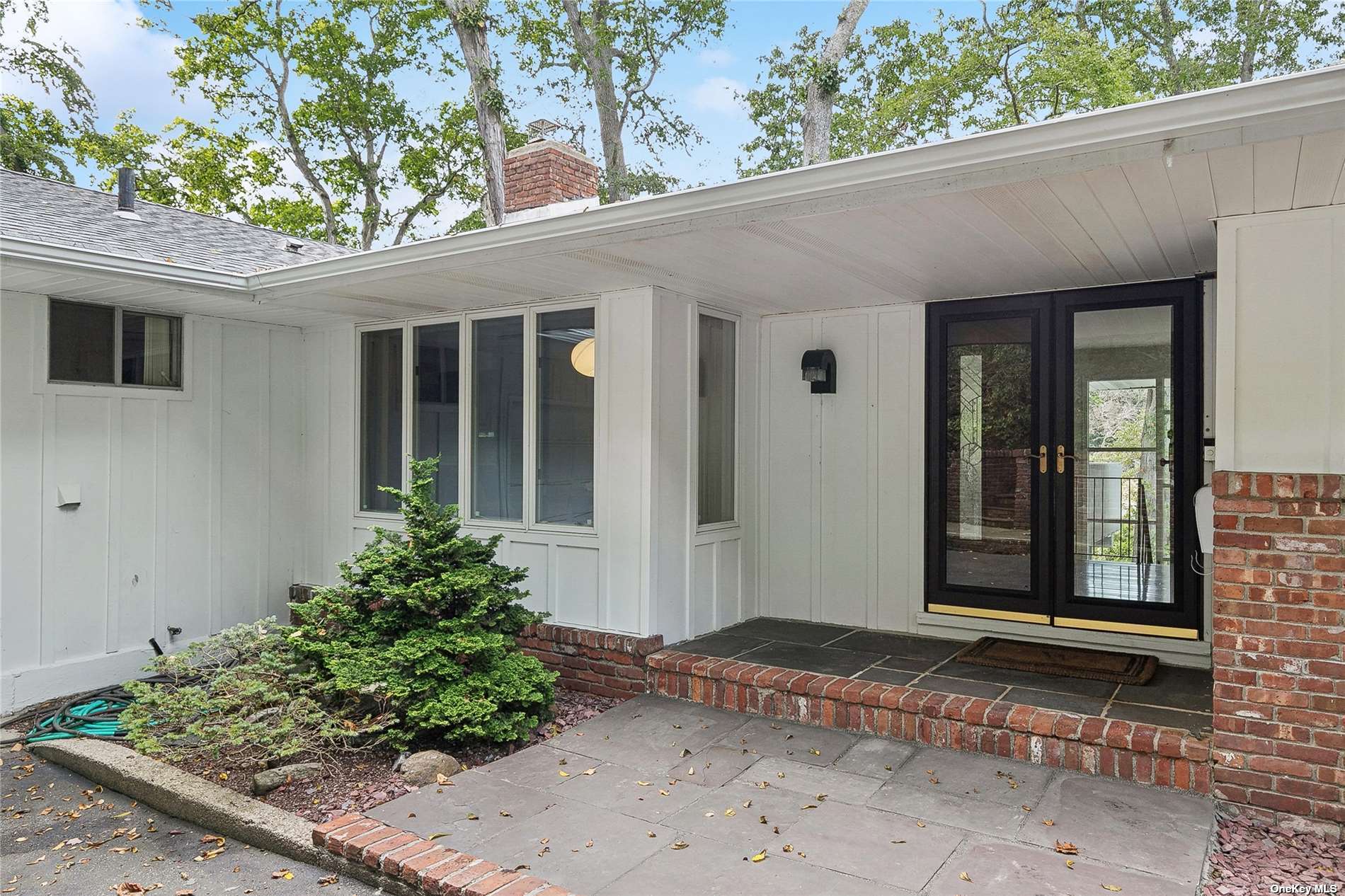 28 Whitney Gate, Unit GATE Smithtown, NY 11787 - Photo 12 of 36