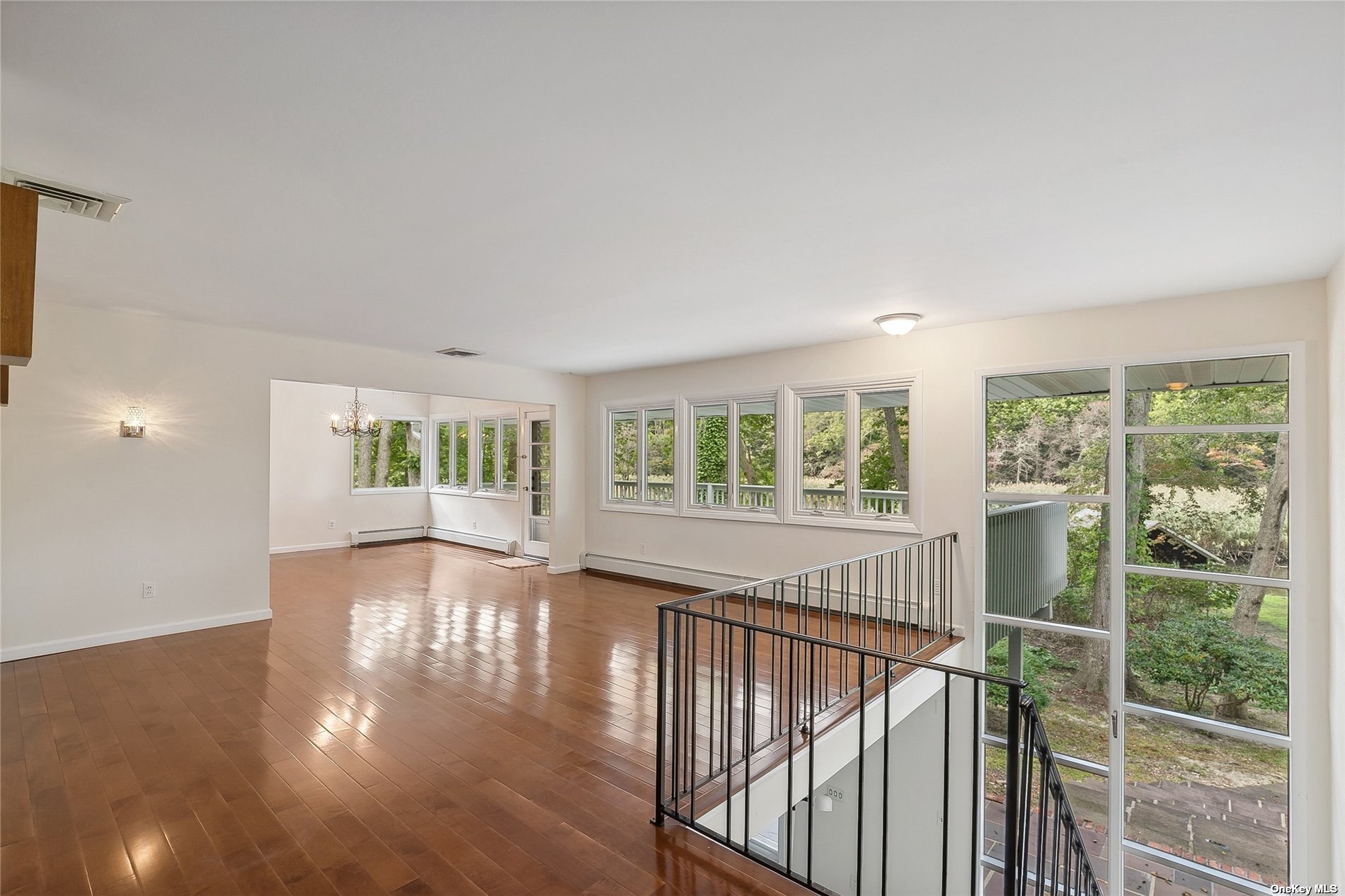 28 Whitney Gate, Unit GATE Smithtown, NY 11787 - Photo 17 of 36