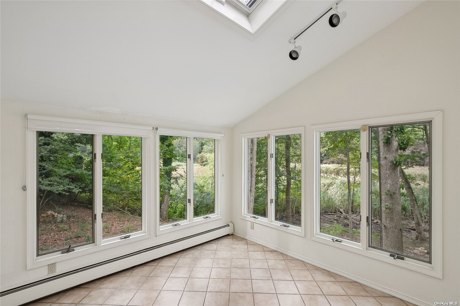 28 Whitney Gate, Unit GATE Smithtown, NY 11787 - Photo 23 of 36