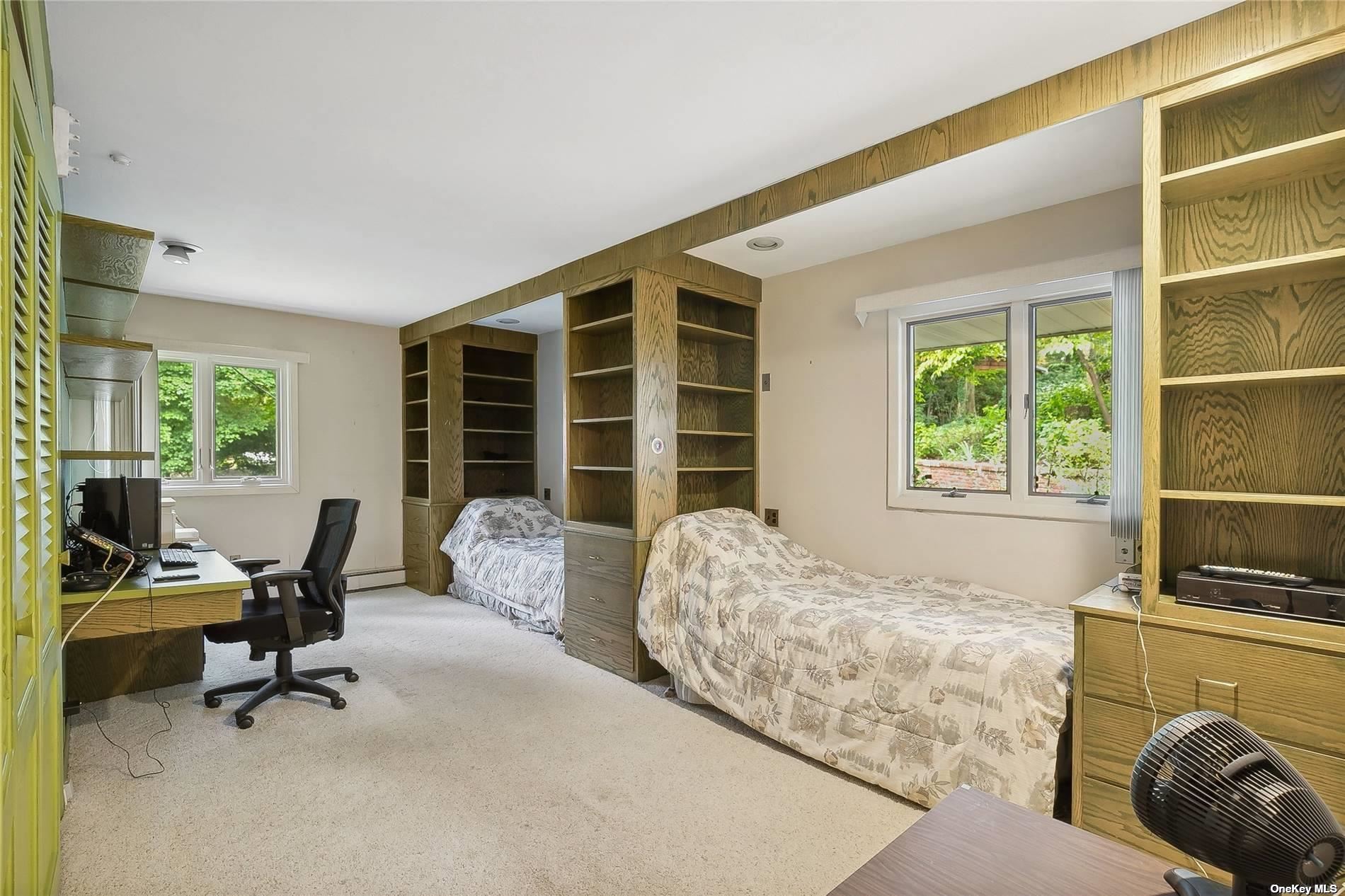 28 Whitney Gate, Unit GATE Smithtown, NY 11787 - Photo 26 of 36