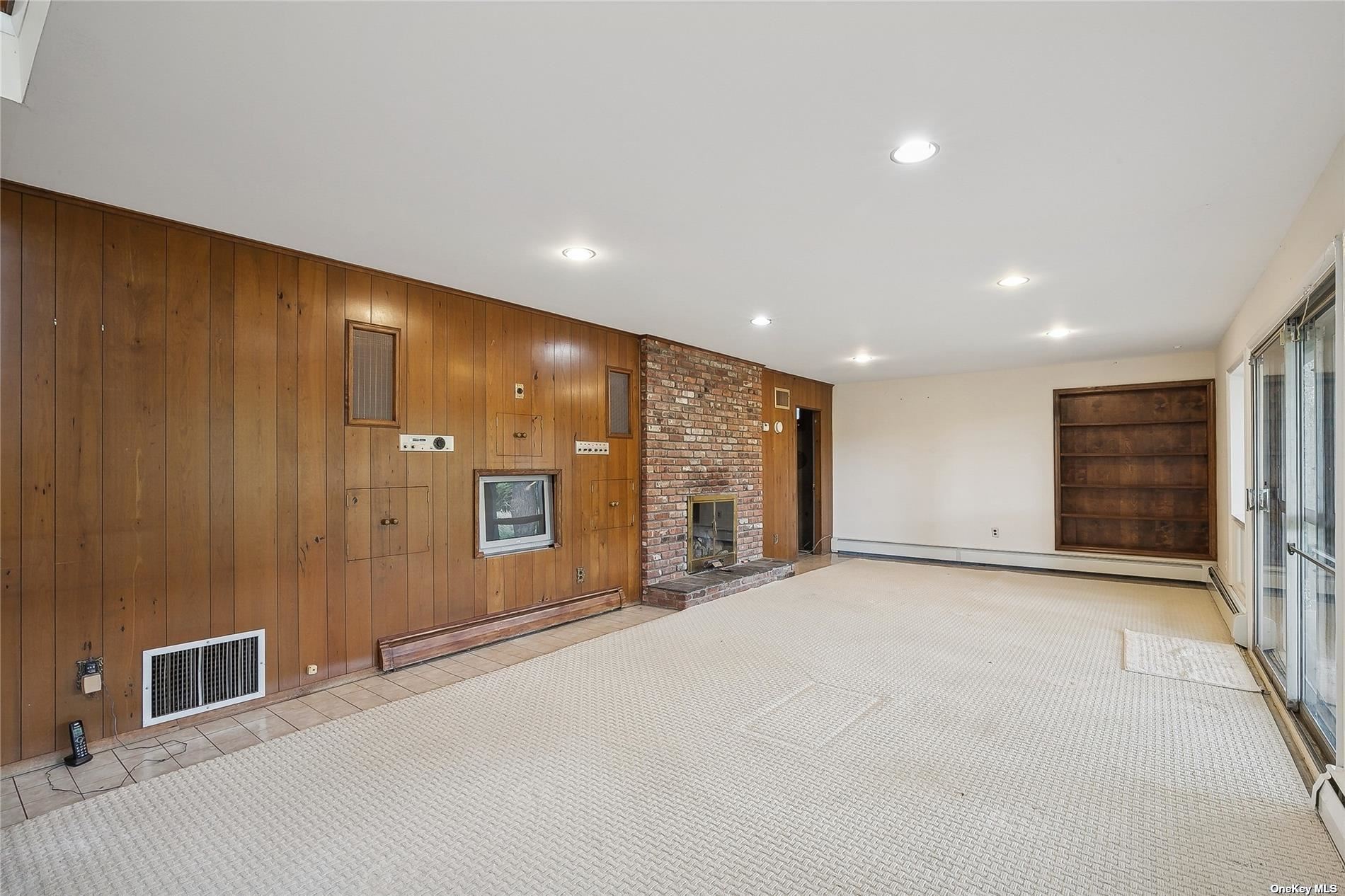 28 Whitney Gate, Unit GATE Smithtown, NY 11787 - Photo 29 of 36