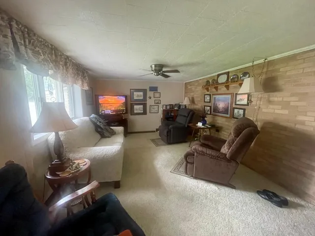 $199,000 | 644 2nd Avenue, Brewster, MN 56119