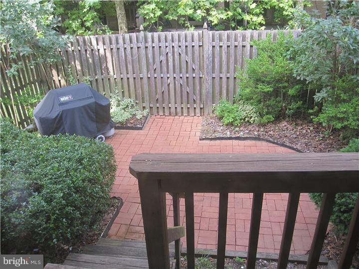 7 Lantern Lane Chesterbrook, PA 19087 - Photo 14 of 20 Patio