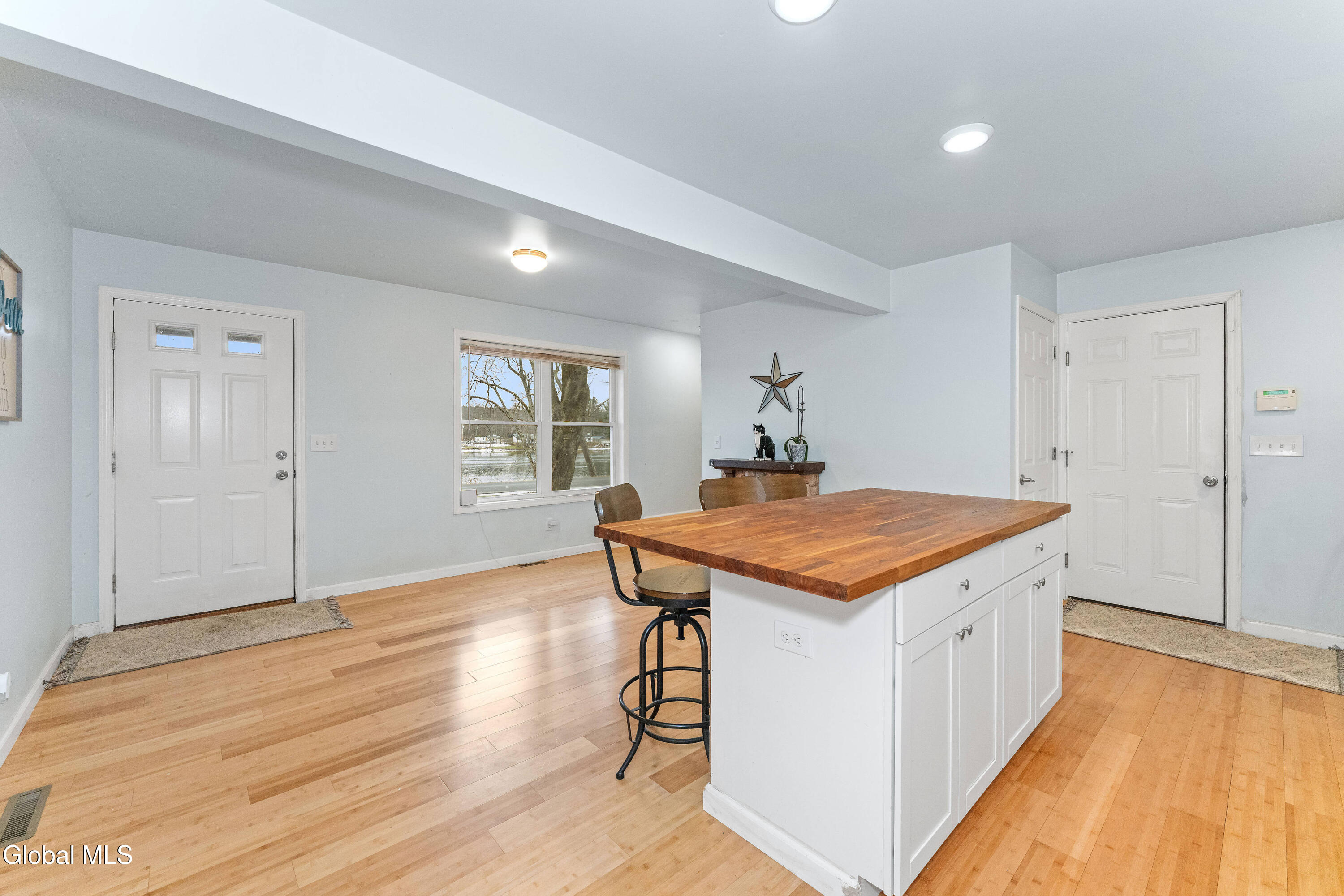 179 River Road Schuylerville, NY 12871 - Photo 16 of 58 2 Kitchen 5