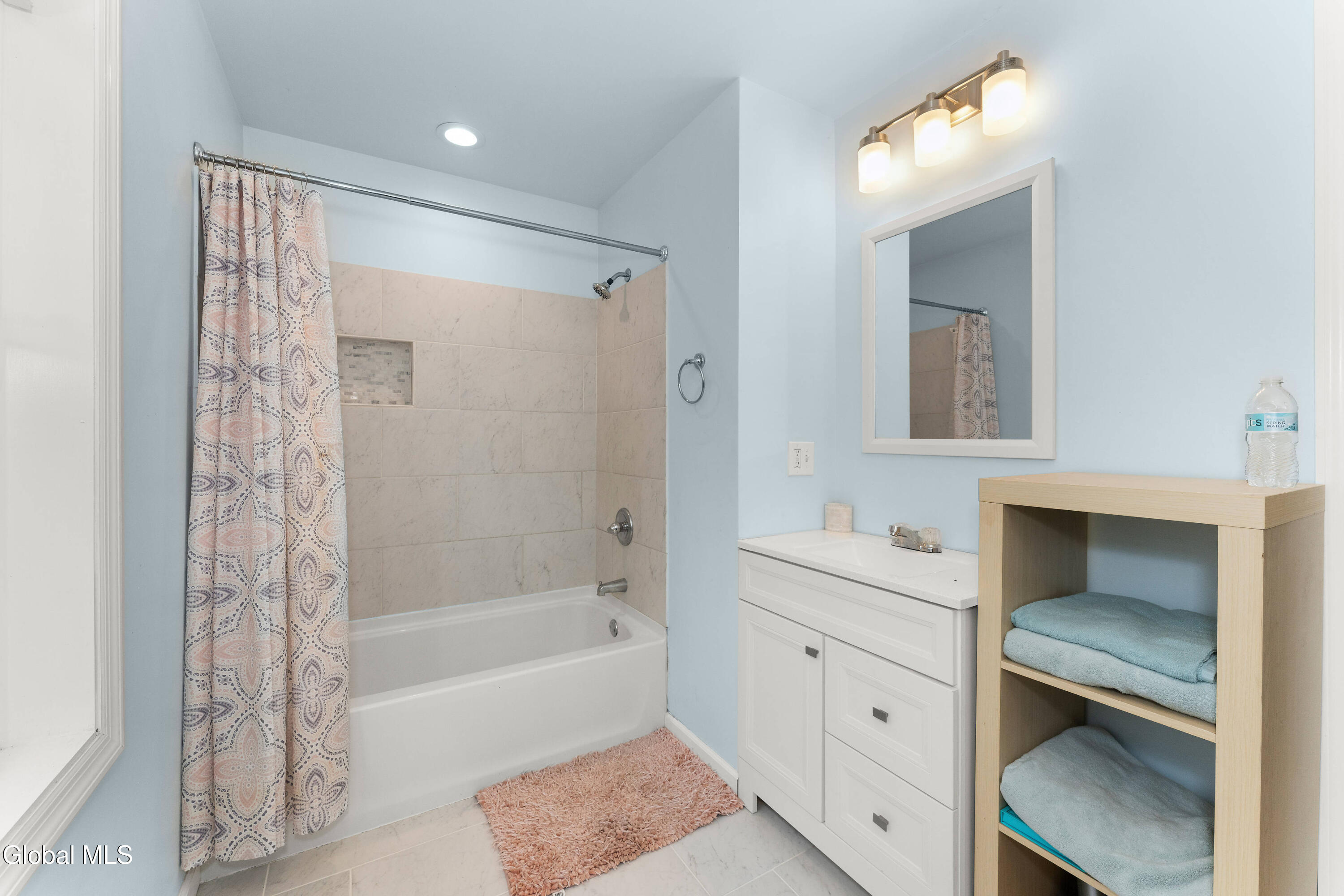 179 River Road Schuylerville, NY 12871 - Photo 27 of 58 6 Bathroom 2