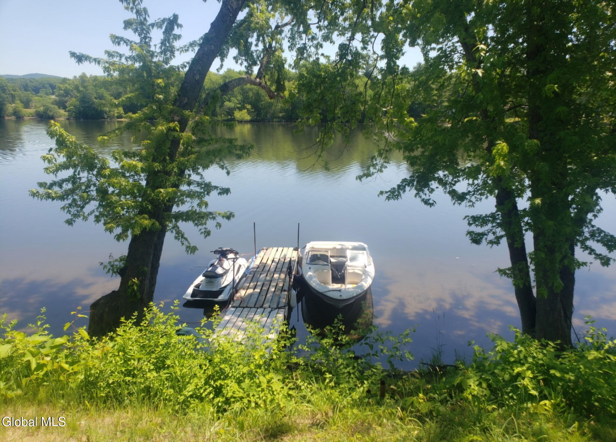 179 River Road Schuylerville, NY 12871 - Photo 52 of 58 river frontage with boat