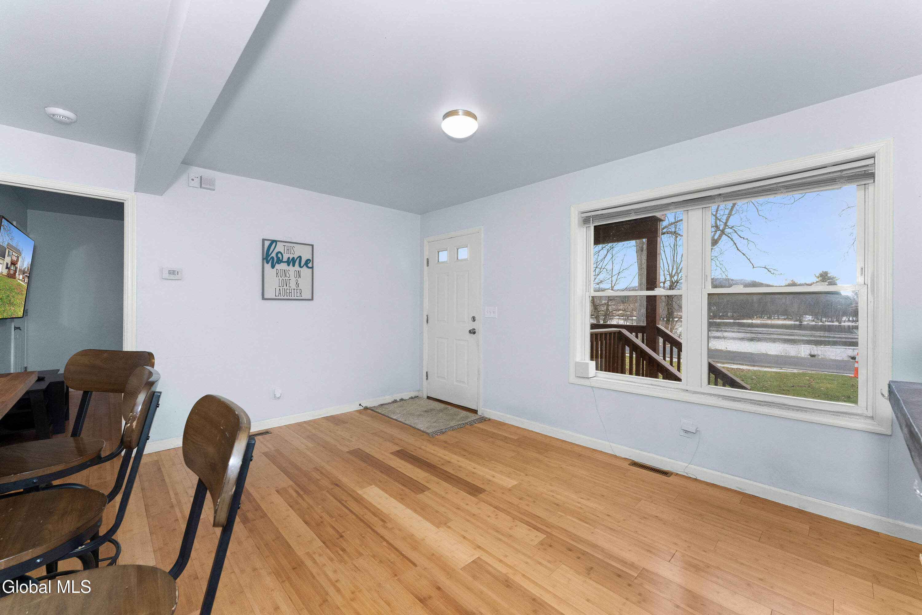 179 River Road Schuylerville, NY 12871 - Photo 10 of 58 1 Livingroom 3