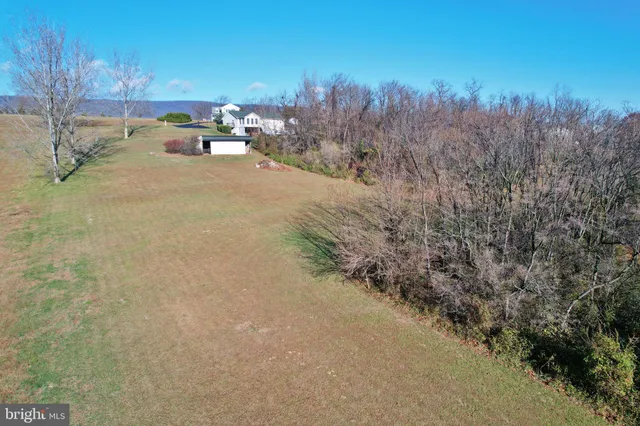 $514,900 | 522 Manor Hill Drive, Toms Brook, VA 22660