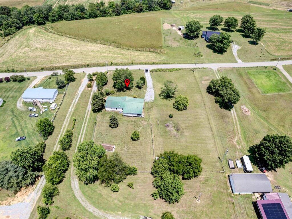1958 Nolichuckey Road Greeneville, TN 37743 - Photo 29 of 36 1958 Nolichuckey - 28