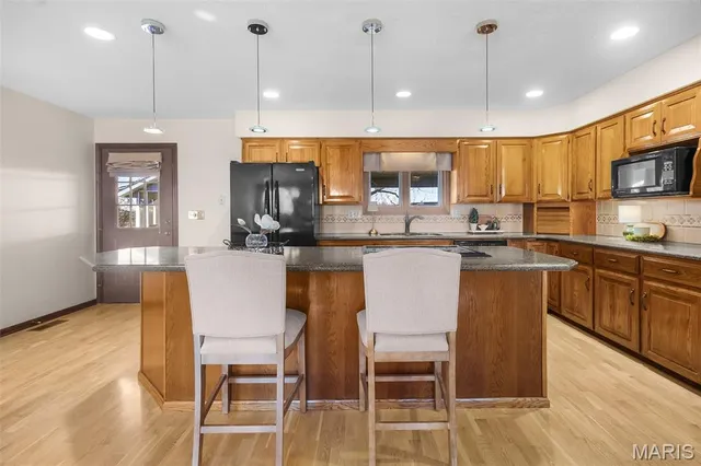 $850,000 | 26655 Highway 61, Scott City, MO 63780