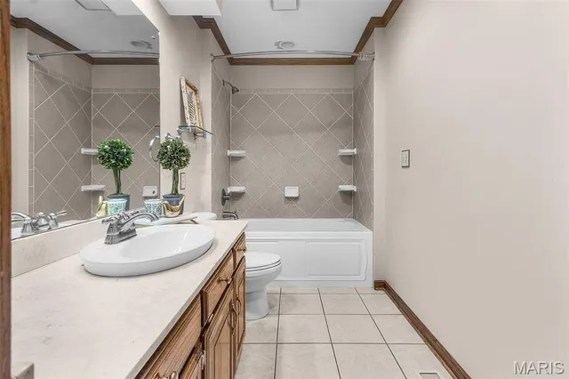 $850,000 | 26655 Highway 61, Scott City, MO 63780