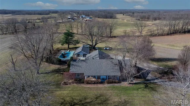 $850,000 | 26655 Highway 61, Scott City, MO 63780