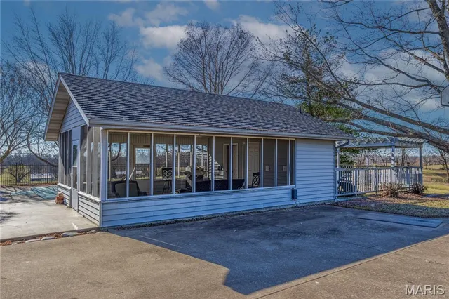 $850,000 | 26655 Highway 61, Scott City, MO 63780