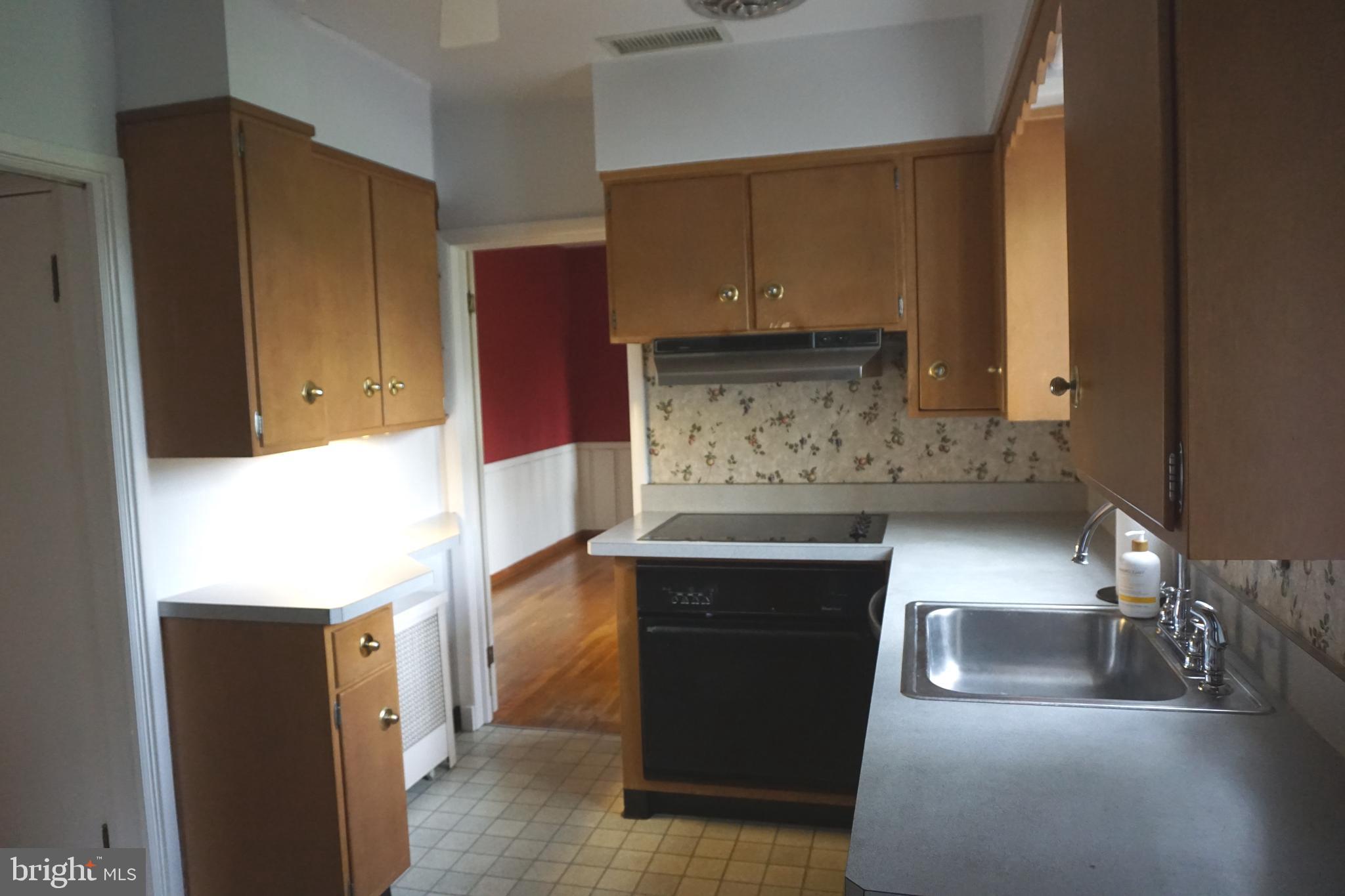 24 Overbrook Road Catonsville, MD 21228 - Photo 20 of 46 Gallery Image 20