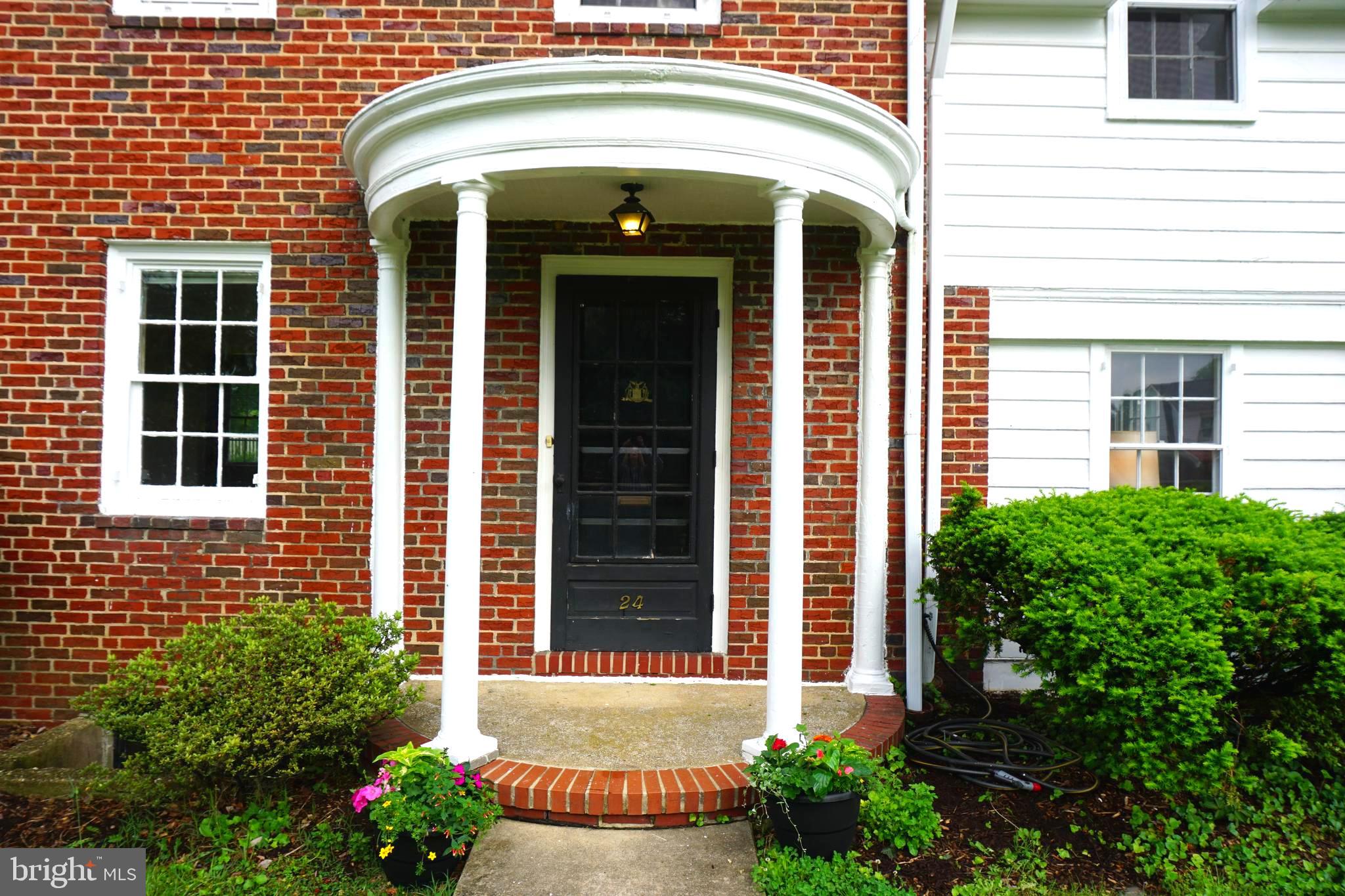 24 Overbrook Road Catonsville, MD 21228 - Photo 2 of 46 Gallery Image 2