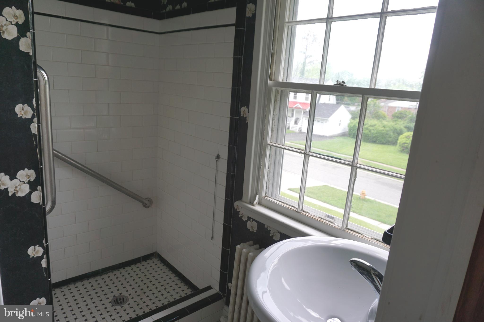 24 Overbrook Road Catonsville, MD 21228 - Photo 32 of 46 Gallery Image 32