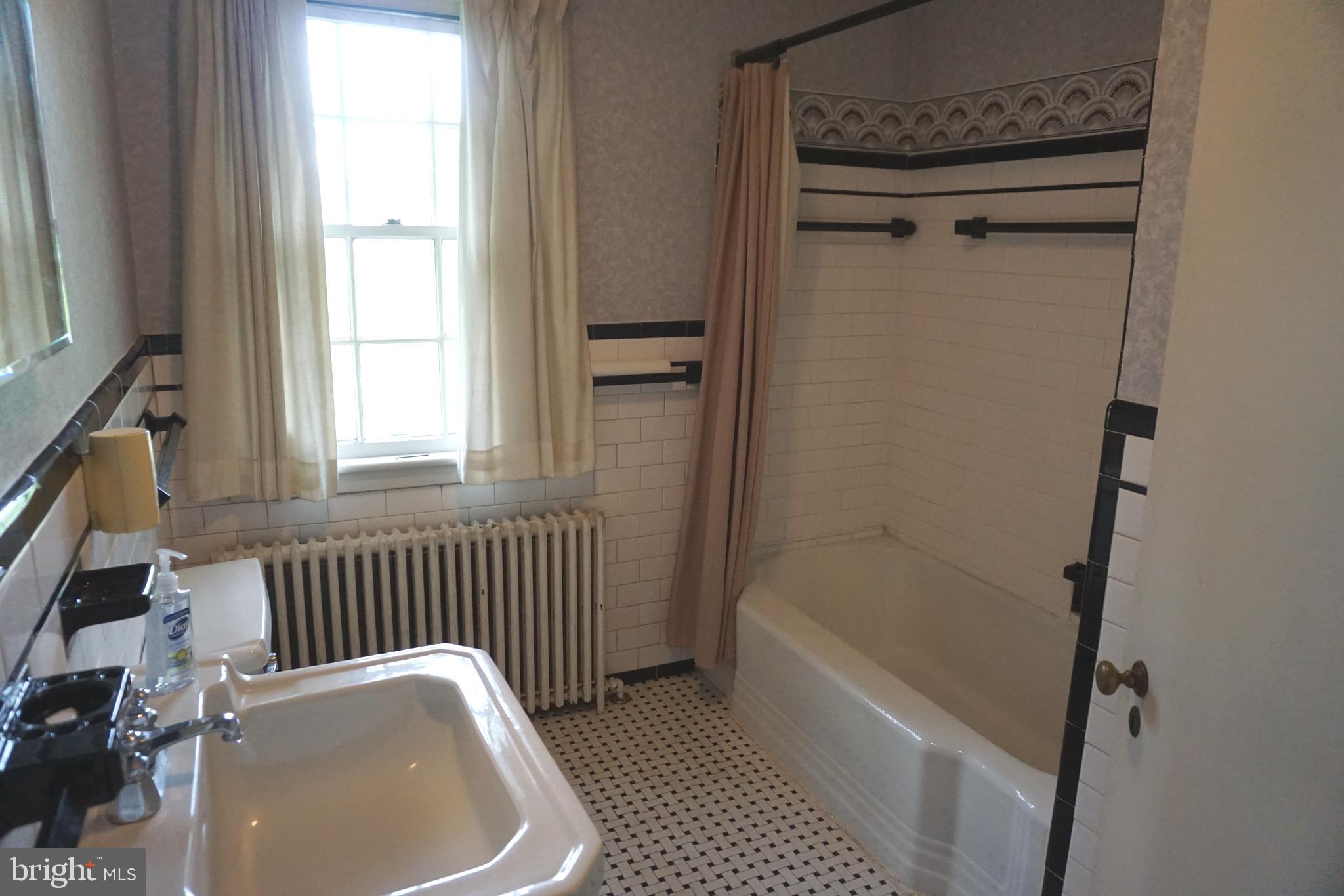 24 Overbrook Road Catonsville, MD 21228 - Photo 38 of 46 Gallery Image 38