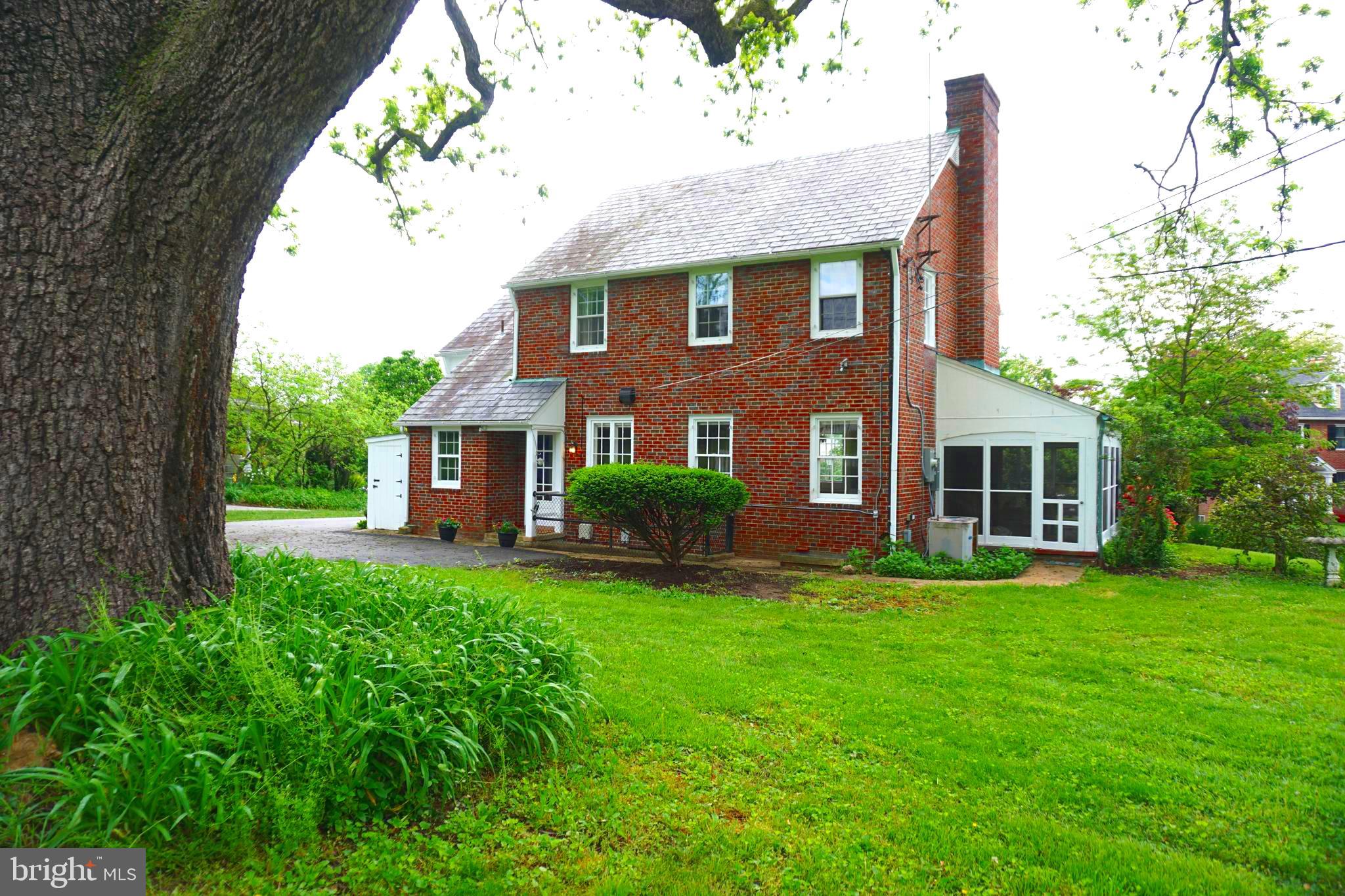 24 Overbrook Road Catonsville, MD 21228 - Photo 5 of 46 Gallery Image 5