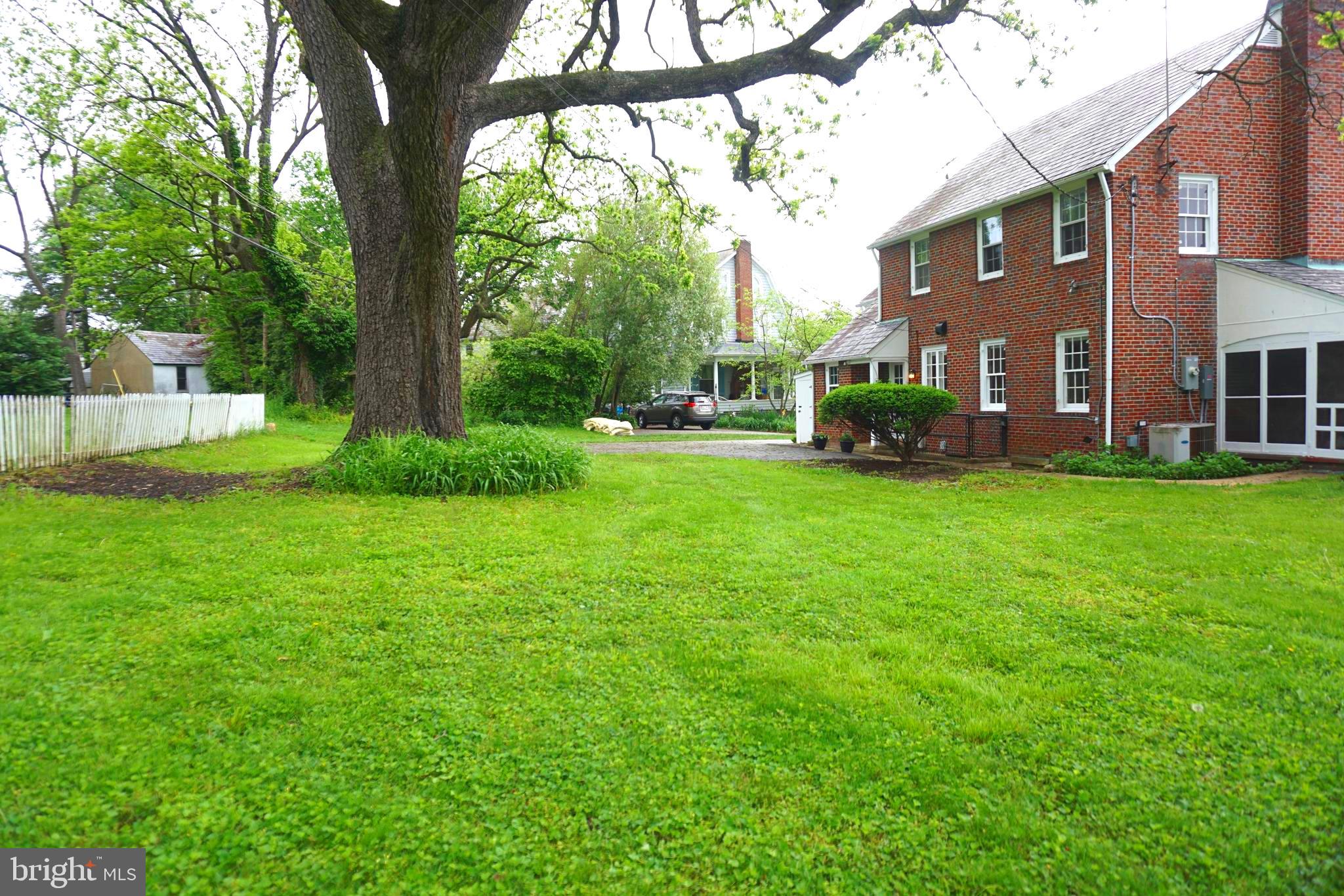 24 Overbrook Road Catonsville, MD 21228 - Photo 6 of 46 Gallery Image 6