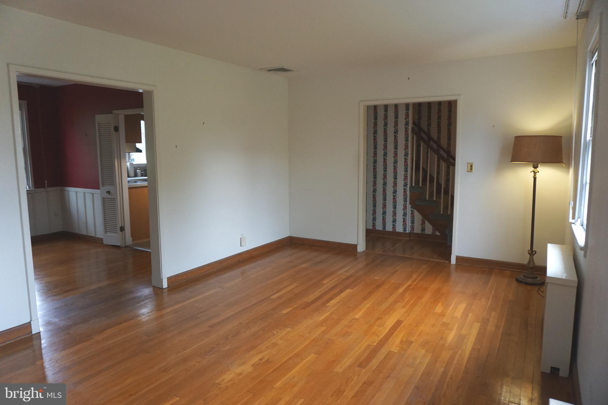 24 Overbrook Road Catonsville, MD 21228 - Photo 10 of 46 Gallery Image 10