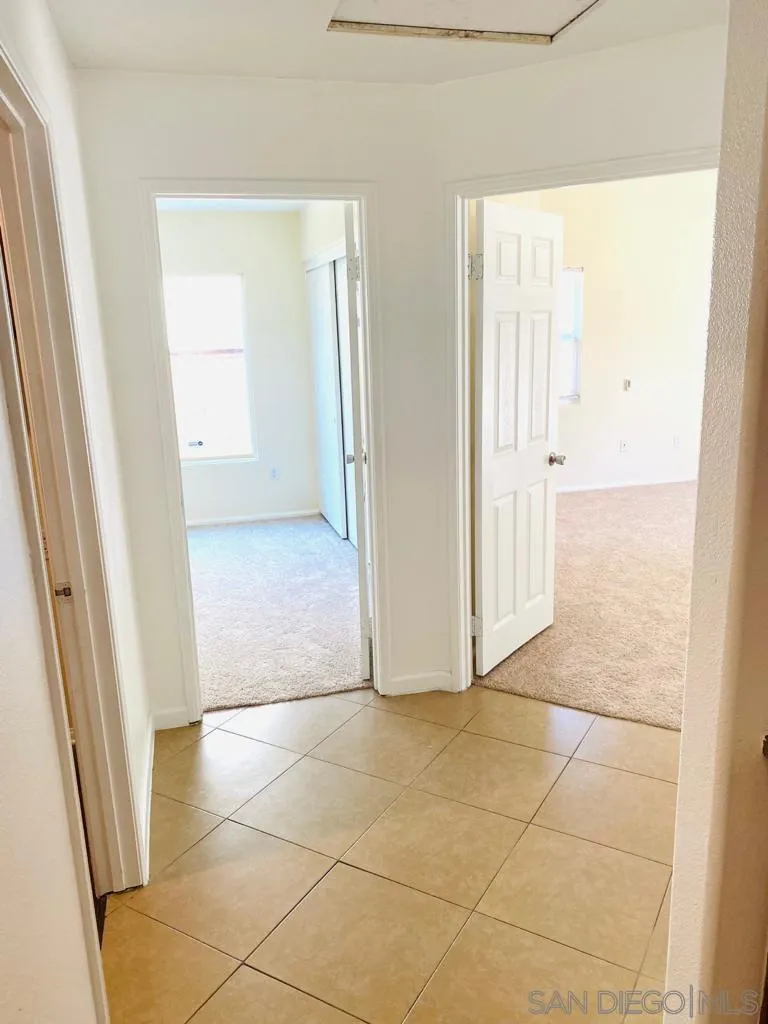 914 Aria Road Hemet, CA 92543 - Photo 18 of 27 a view of a hallway