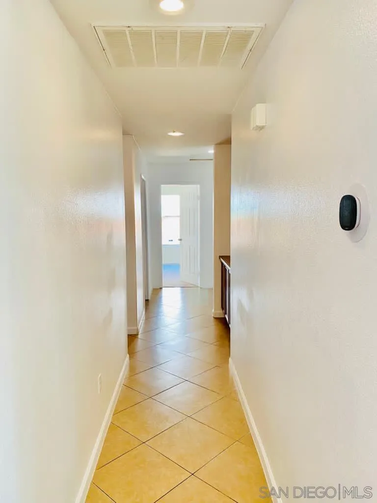 914 Aria Road Hemet, CA 92543 - Photo 19 of 27 a view of a hallway