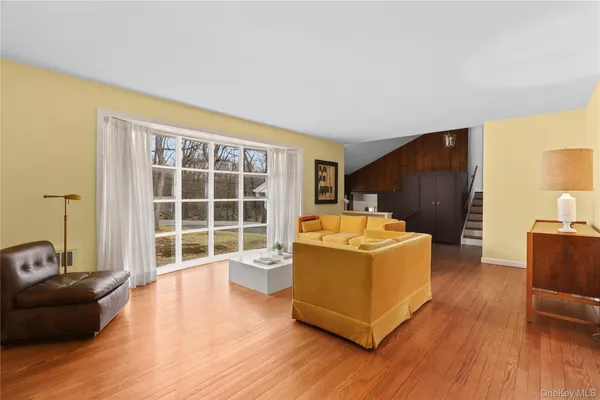$789,000 | 15 Laurel Road, Pound Ridge, NY 10576