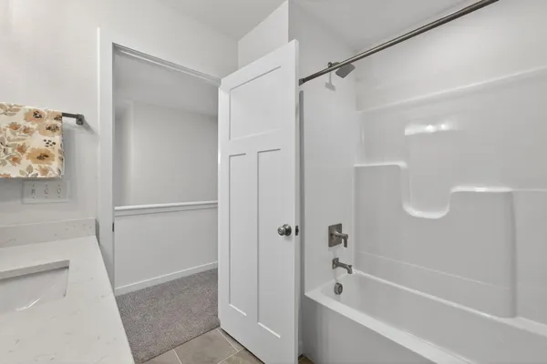 $474,900 | 959 Lagom Way, Oconomowoc, WI 53066
