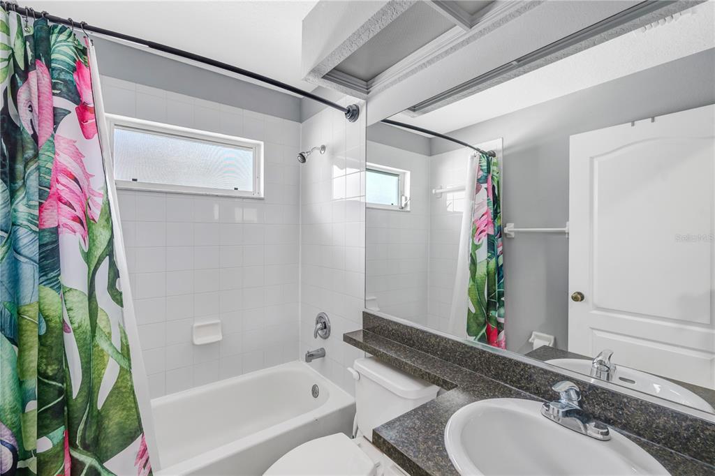 4329 Swift Circle Valrico, FL 33596 - Photo 18 of 29