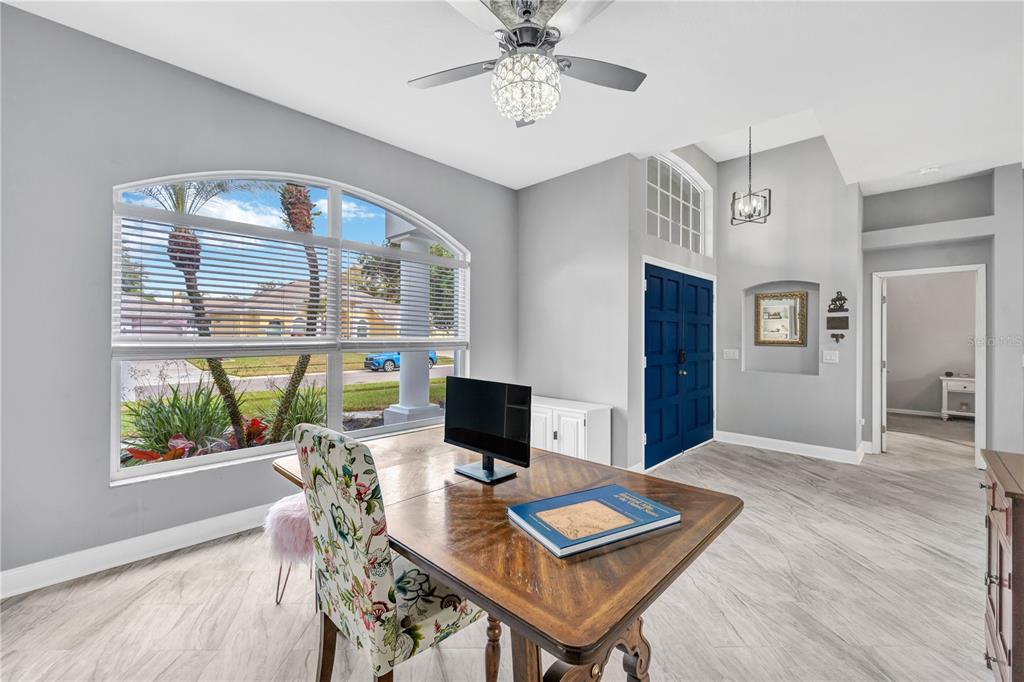 4329 Swift Circle Valrico, FL 33596 - Photo 10 of 29