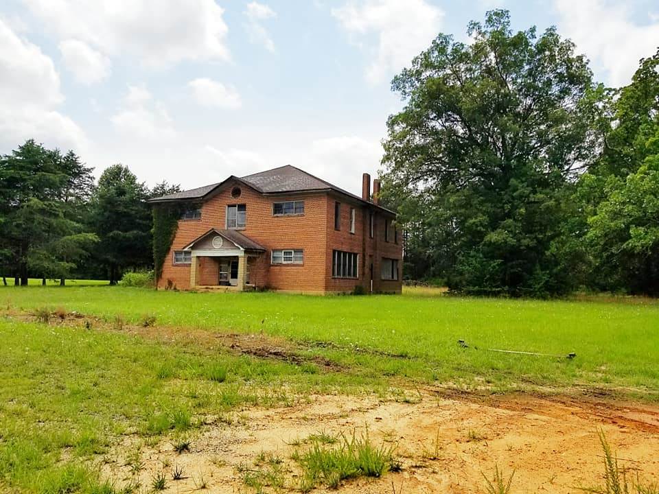 323 Champion Ferry Road Gaffney, SC 29341 - Photo 2 of 9