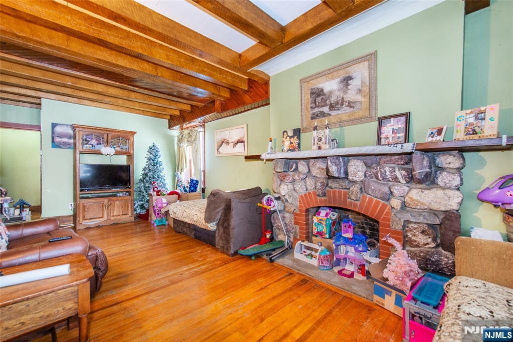 1635 Union Valley Road West Milford, NJ 07480 - Photo 17 of 46