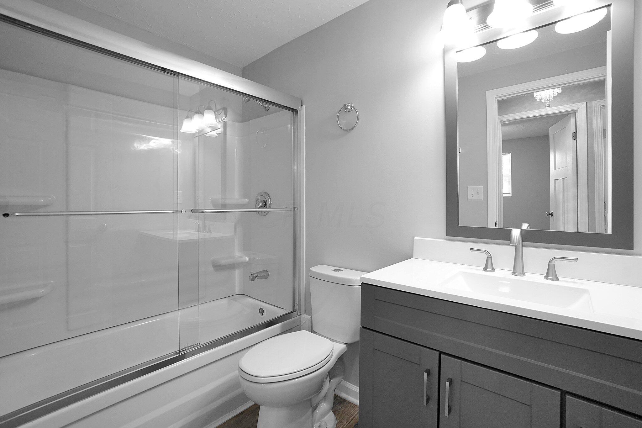 4033 Randell Road Columbus, OH 43228 - Photo 14 of 29 12-web-or-mls-4033-randell-rd