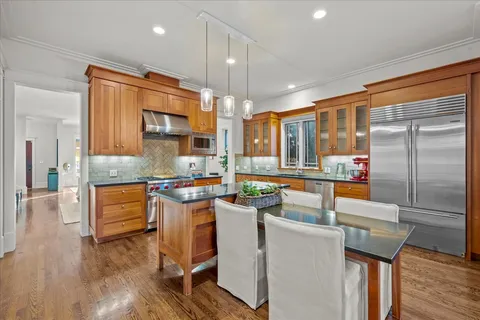 $1,795,000 | 983 Cherry Street, Winnetka, IL 60093