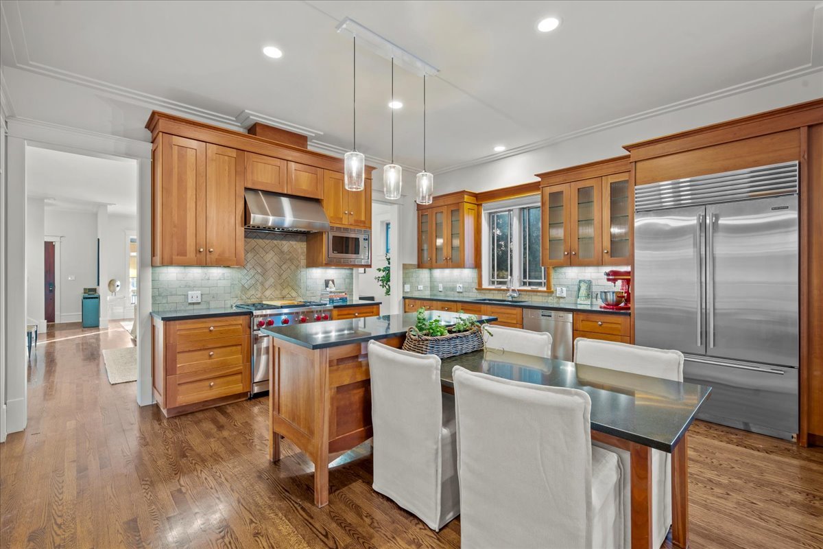 983 Cherry Street Winnetka, IL 60093 - Photo 11 of 41