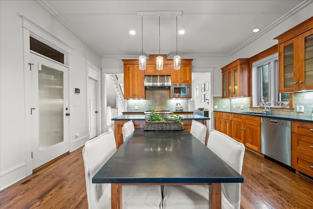 $1,795,000 | 983 Cherry Street, Winnetka, IL 60093