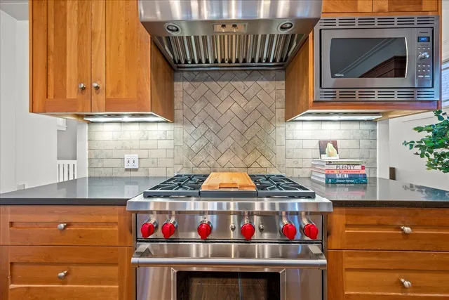 $1,795,000 | 983 Cherry Street, Winnetka, IL 60093