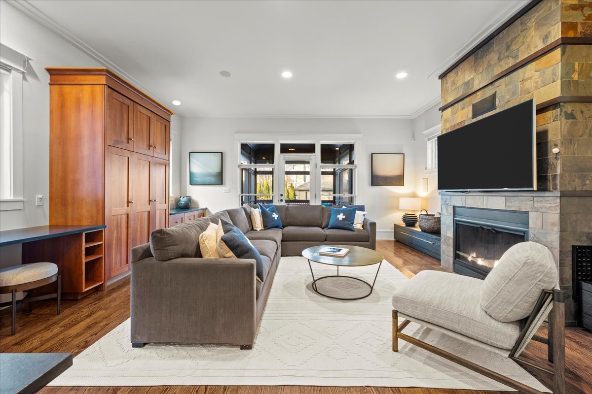 983 Cherry Street Winnetka, IL 60093 - Photo 15 of 41