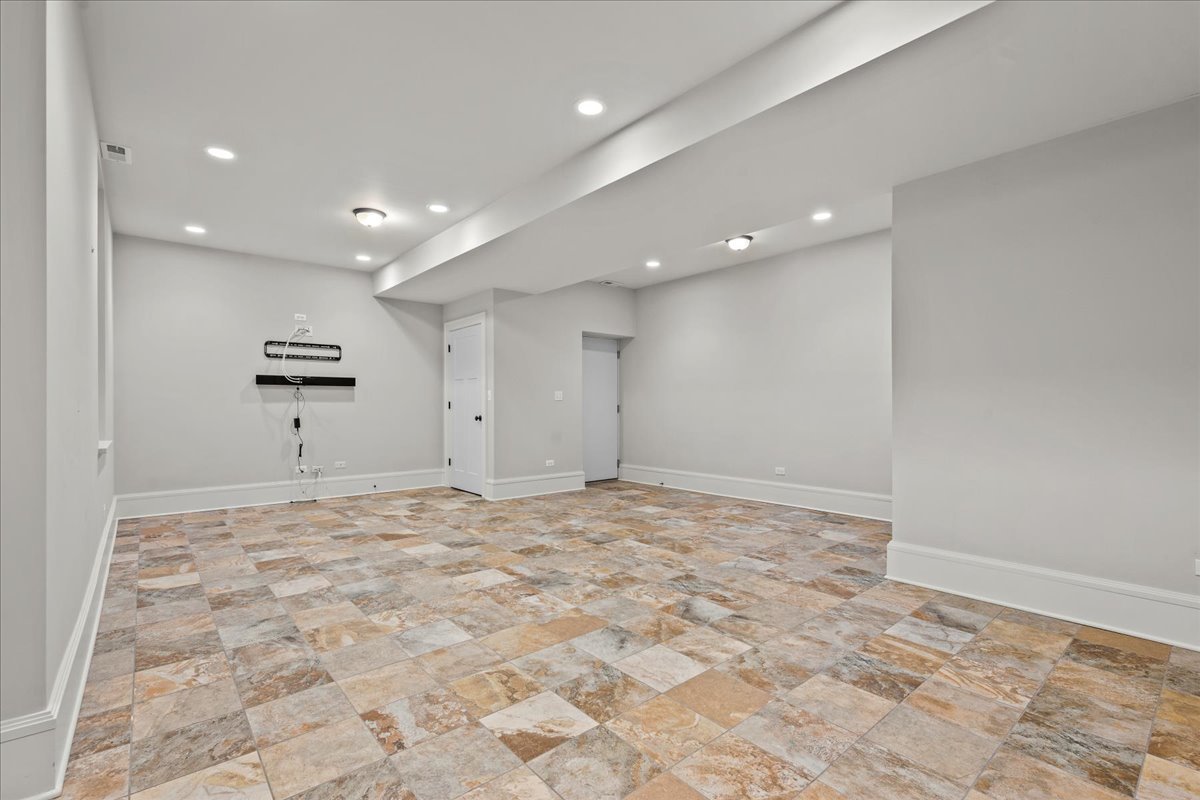 983 Cherry Street Winnetka, IL 60093 - Photo 33 of 41