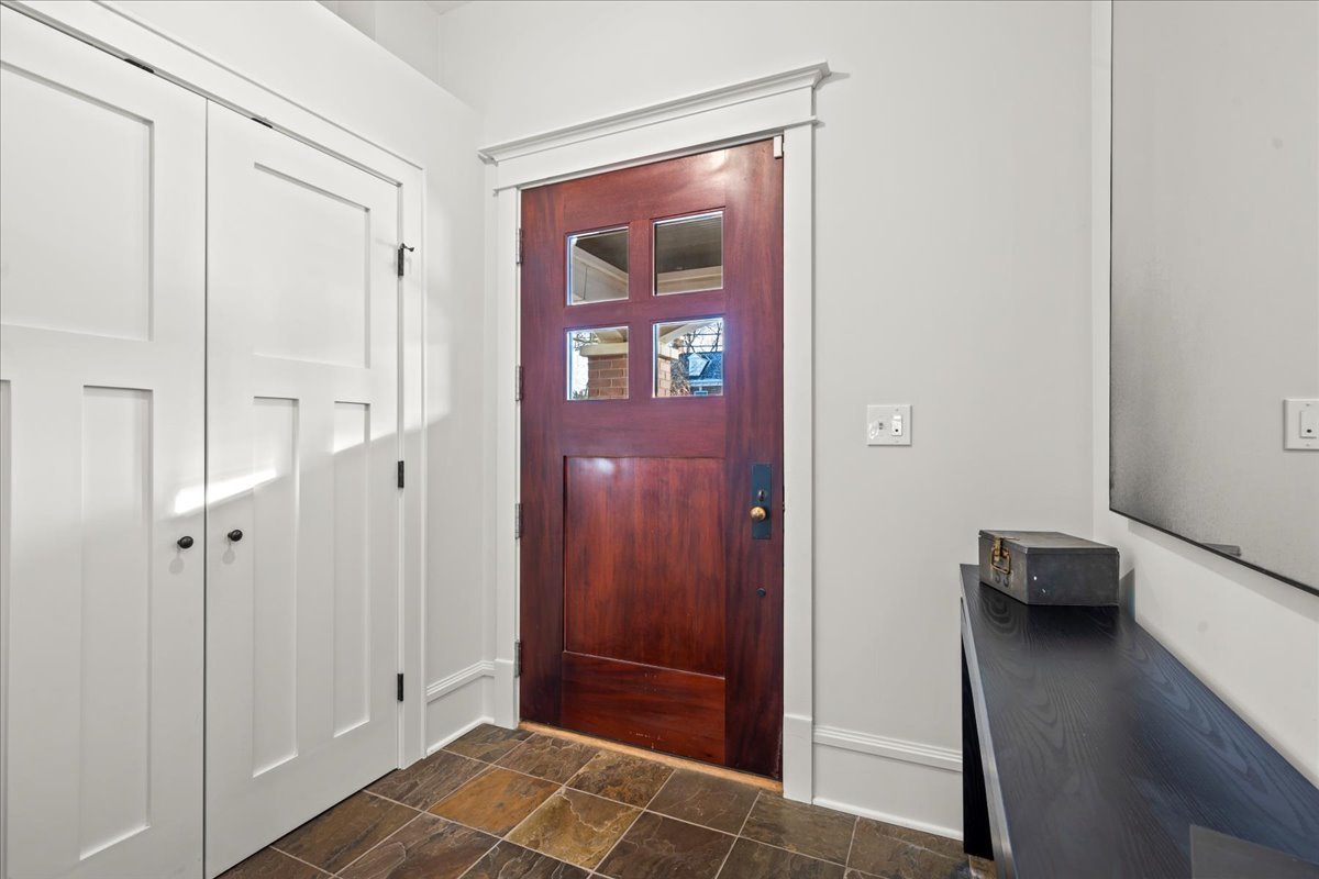 983 Cherry Street Winnetka, IL 60093 - Photo 5 of 41