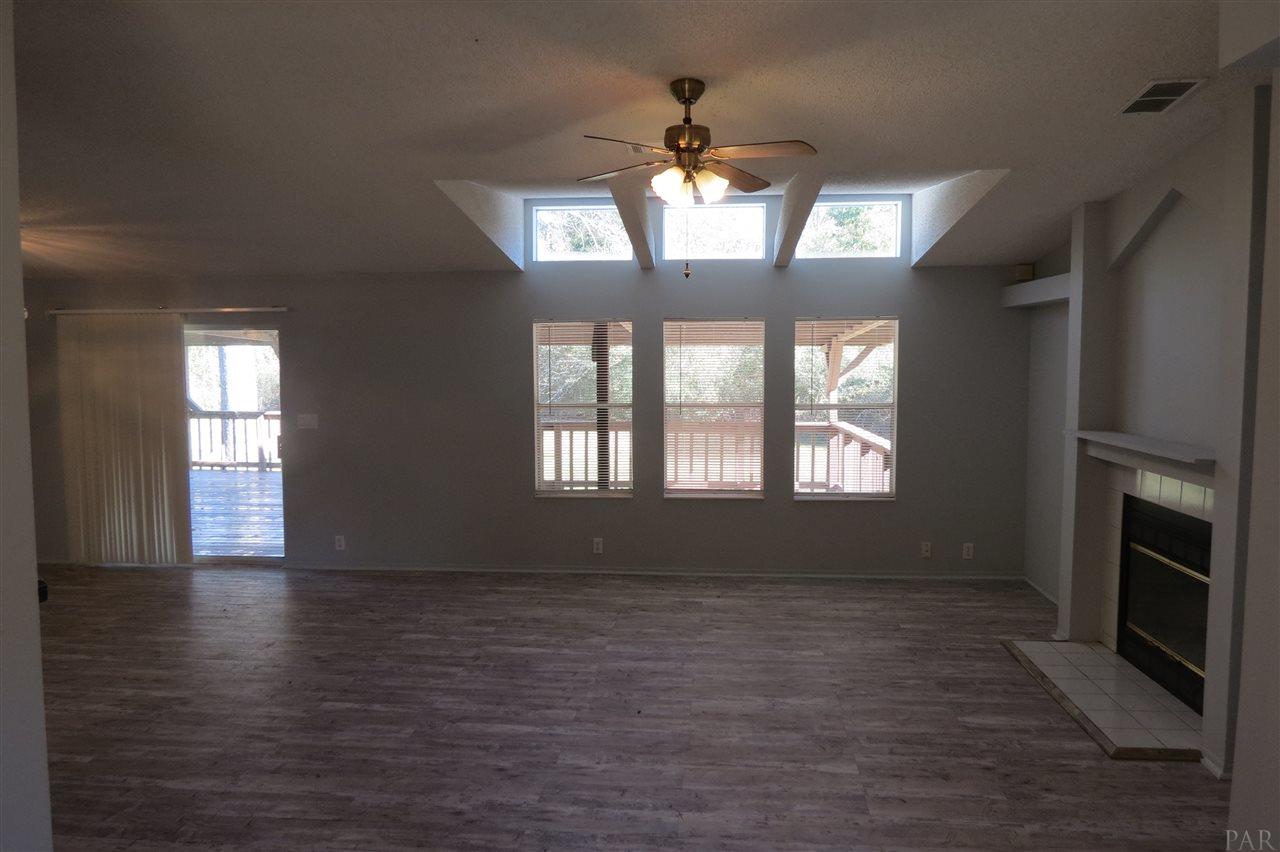 660 Williams Ditch Road Cantonment, FL 32533 - Photo 9 of 27