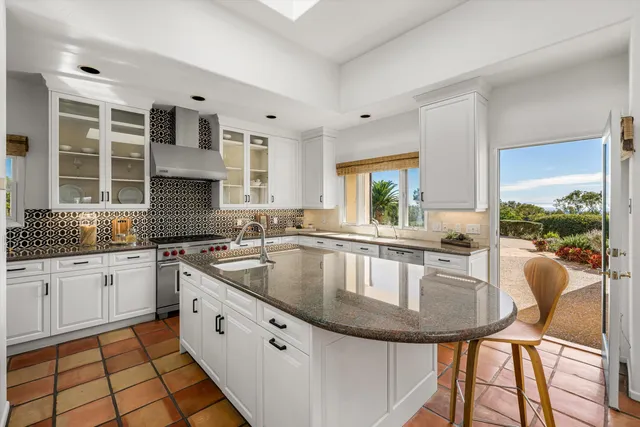 $4,250,000 | 1045 Via Los Padres, Santa Barbara, CA 93111