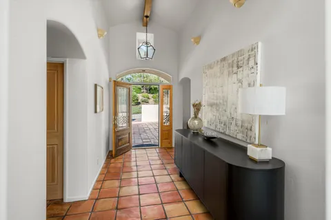 $4,250,000 | 1045 Via Los Padres, Santa Barbara, CA 93111