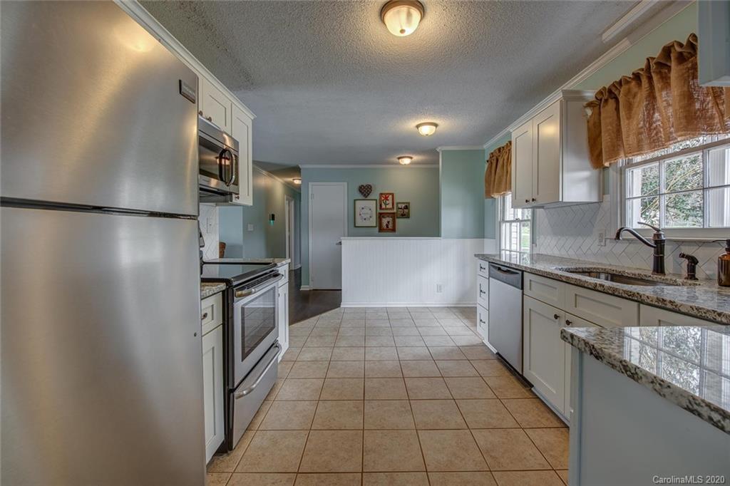 507 Texas Trail Dallas, NC 28034 - Photo 10 of 27