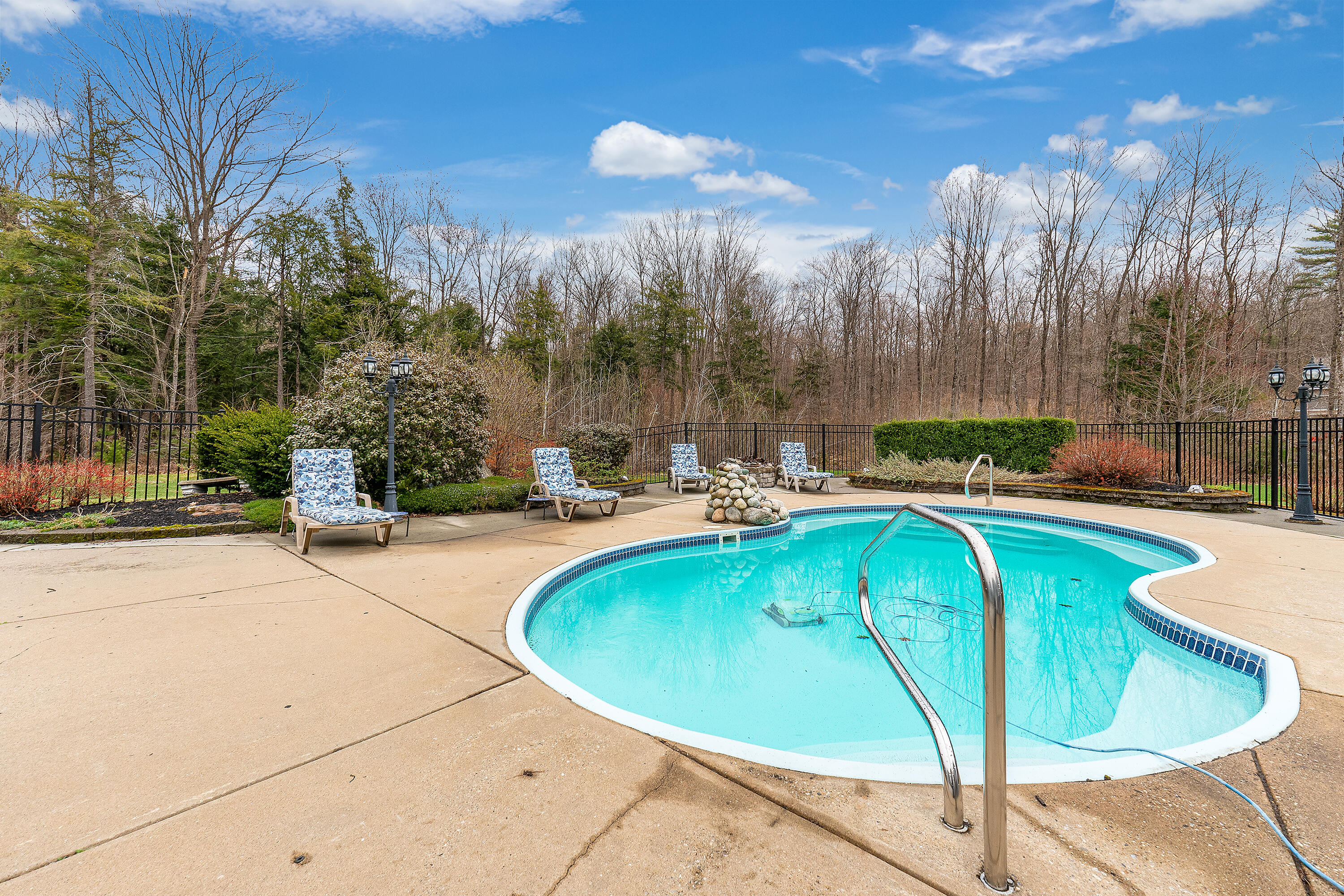 44 Forest Trail Drive Turner, ME 04282 - Photo 10 of 62 44 Forest Trail Dr_121