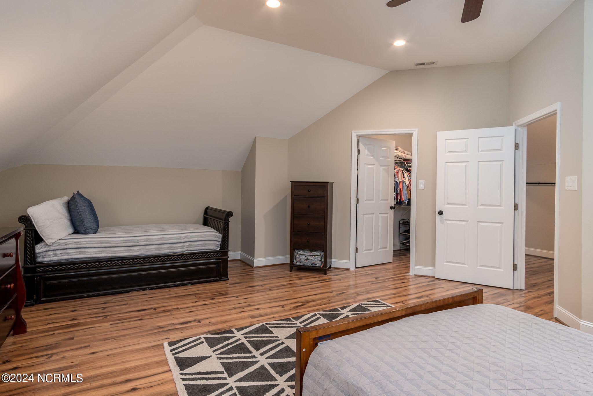 29 Gables Road New Bern, NC 28562 - Photo 51 of 104 Bedroom 5