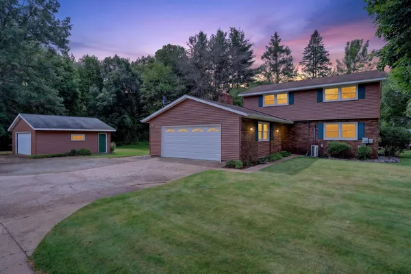 $560,000 | 2001 Green Tree Road, Junction City, WI 54443