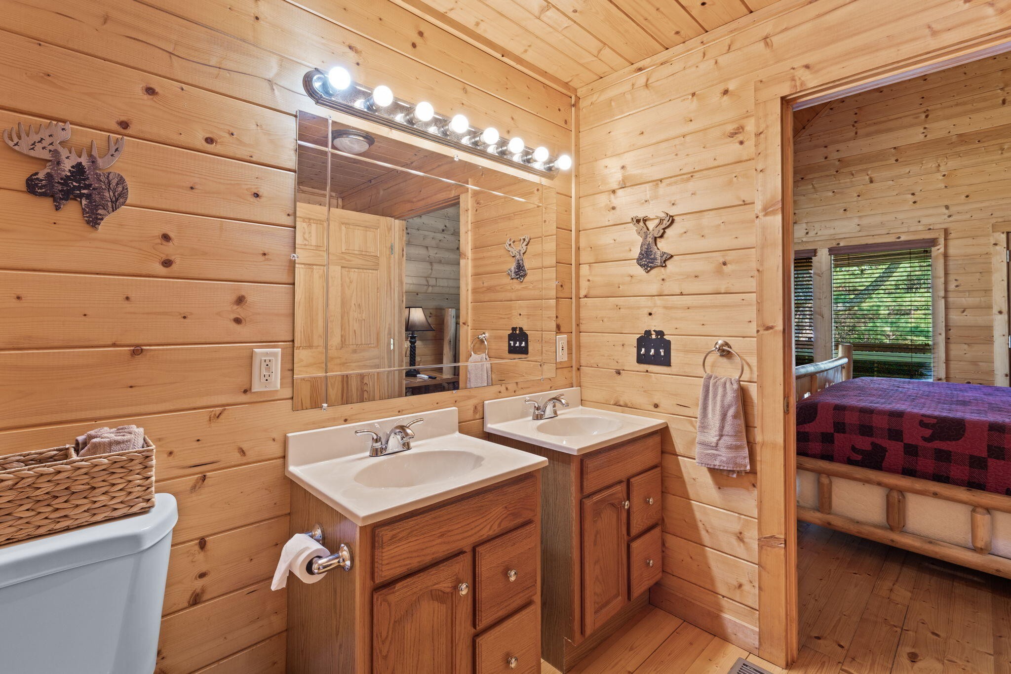 947 Belltown Road Copperhill, TN 37317 - Photo 13 of 26 a bathroom with a sink and a mirror